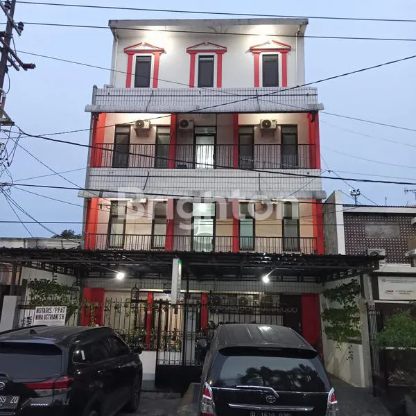 image KOST BU DAERAH PERAK SURABAYA (1)