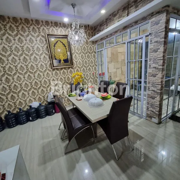 image RUMAH CANTIK MEWAH DEKAT PUSAT KOTA DAN BELANJA DI MODERN OCEANIC BLISS (4)