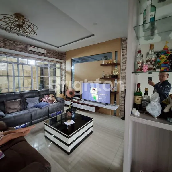 image RUMAH CANTIK MEWAH DEKAT PUSAT KOTA DAN BELANJA DI MODERN OCEANIC BLISS (3)