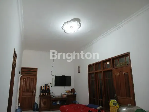 image RUMAH 1.5 LT DI DR WAHIDIN SUDIROHUSODO TUBAN (3)