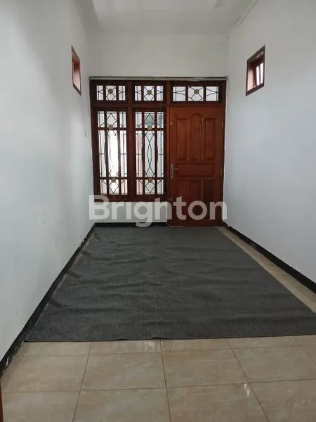 image RUMAH 1.5 LT DI DR WAHIDIN SUDIROHUSODO TUBAN (5)