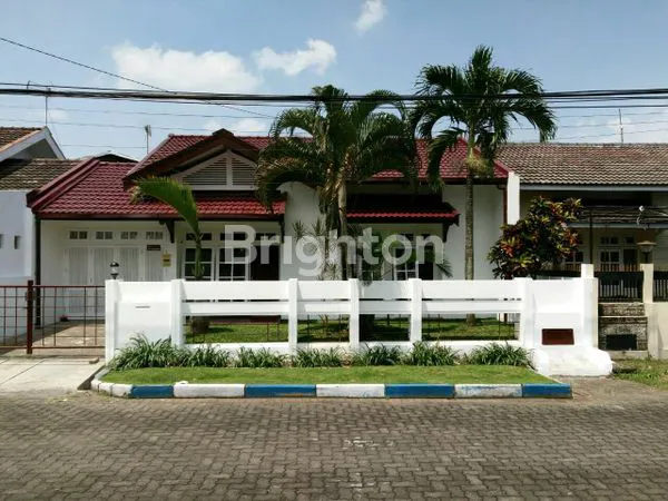 image RUMAH BERUKURAN LUAS DI PONDOK BLIMBING INDAH (PBI) MALANG (1)