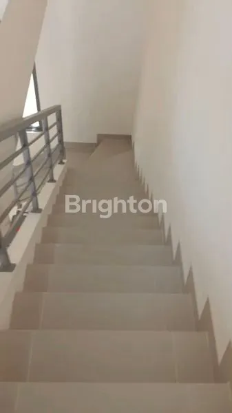 image RUKO STRATEGIS SIAP USAHA DI BSD (4)