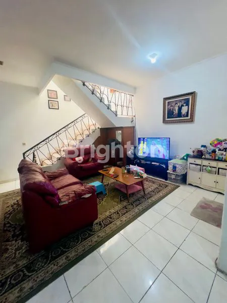 image TURUN HARGA! RUMAH MINIMALIS KAWASAN STRATEGIS, DAERAH MENTENG, JAKARTA PUSAT. DEKAT MRT DUKUH ATAS (3)