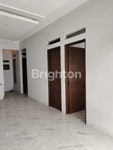 image RUMAH BAGUS SIAP HUNI DALAM CLUSTER ALAM SUTERA (2)