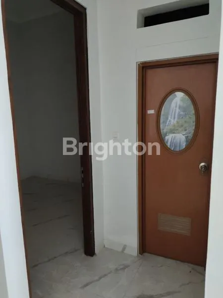 image RUMAH BAGUS SIAP HUNI DALAM CLUSTER ALAM SUTERA (6)