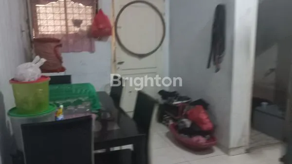 image RUMAH PINGGIR JALAN SUNGGAL (5)