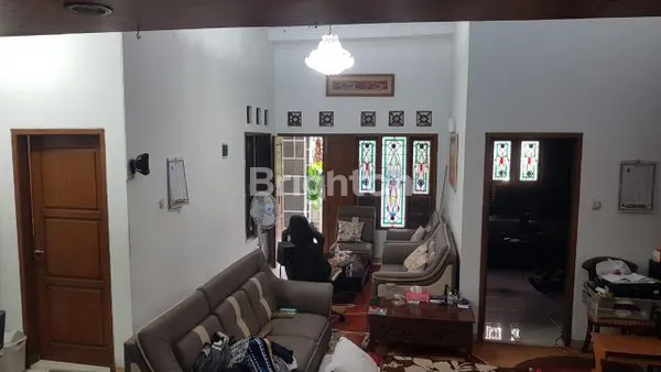image RUMAH MEWAH 5KT DEKAT KAMPUS UB DI TULUSREJO MALANG (2)