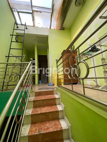 image THE GAYUNGSARI DEKET PINTU TOL, RAYA A YANI DAN TRANS ICON MALL (7)