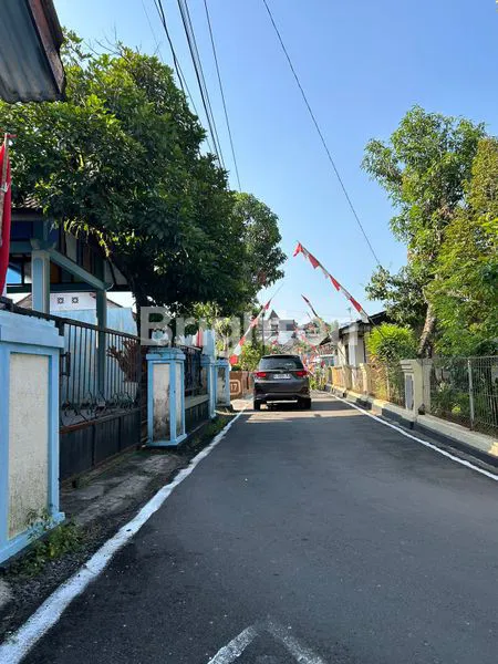 image RUMAH LUAS PINGGIR JALAN UNGARAN BARAT KABUPATEN SEMARANG (3)