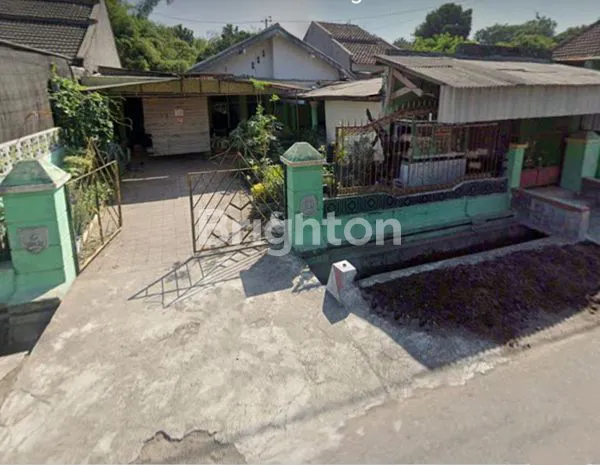 RUMAH DI KANDAT - DEKAT JALAN PROPINSI  KEDIRI BLITAR