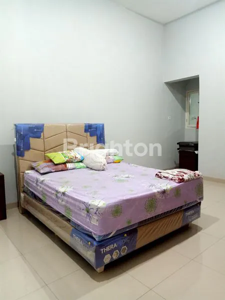 image RUMAH TERAWAT 2 LANTAI DI MANYAR JAYA (7)