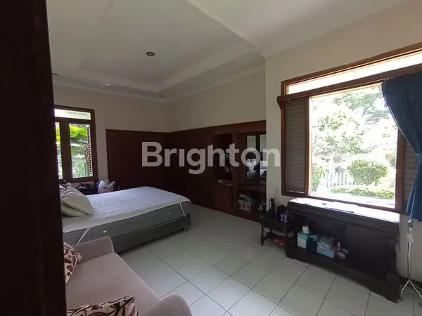 image RUMAH MEWAH HARGA MURAH HALAMAN LUAS DITENGAH KOTA BOGOR (5)