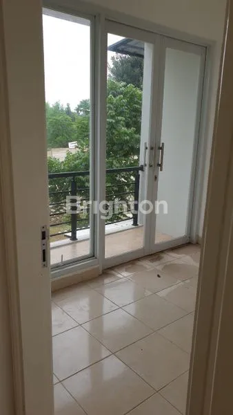 image RUMAH LAVERDE 2 LANTAI BSD TANGERANG  (3)