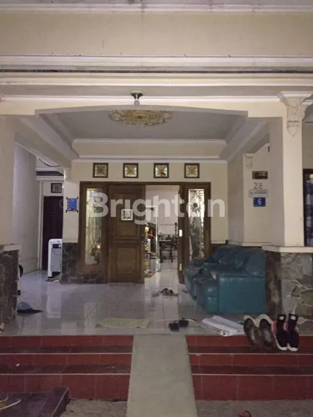 image RUMAH 2,5 LANTAI STRATEGIS DEKAT TOLBALAS KLUMPRIK (6)