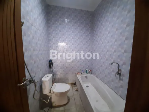 image RUMAH HOOK 2 LANTAI DI PERUMNAS 2  (4)