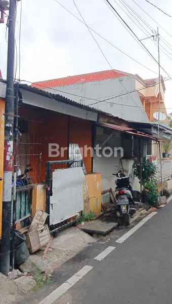 image RUMAH TUA, COCOK BUAT KOS2 AN, STRATEGIS (R 1351 )  (1)