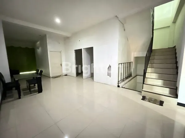 image RUKO 3 LANTAI STRATEGIS JALAN RAYA UTAMA SUMBER (4)