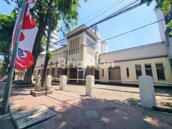 image GEDUNG JL. PANGLIMA SUDIRMAN PUSAT KOTA LOKASI SANGAT STRATEGIS DEKAT BASUKI RAHMAT, TUNJUNGAN, RAYA DARMO, PUSAT BISNIS DAN KOMERSIAL. (1)