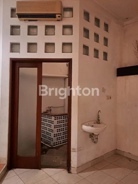 image RUMAH CANTIK 2 LANTAI DALAM PERUMAHAN PERMATA PURI CIMANGGIS (8)