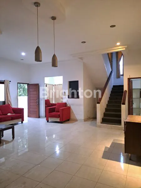 image RUMAH CANTIK 2 LANTAI DALAM PERUMAHAN PERMATA PURI CIMANGGIS (3)