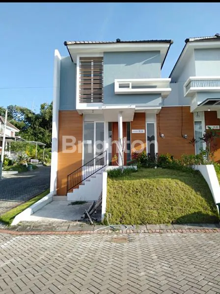 image ASRI DAN NYAMAN 2 LANTAI PERUMAHAN BRIDGETOWN TIDAR CLUSTER BRIDGE HILL EAST AREA (POJOK) TIPE ARMADALE (1)