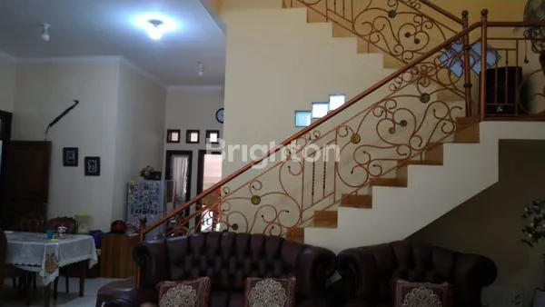 image JUAL RUMAH MEWAH 2,5 LANTAI DI RAWA BADAK UTARA (4)