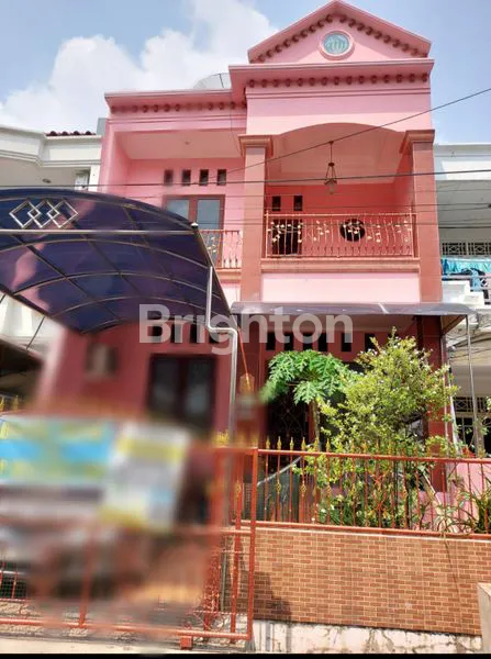 image RUMAH 2 LANTAI KELAPA MOLEK KELAPA GADING JAKARTA UTARA (1)