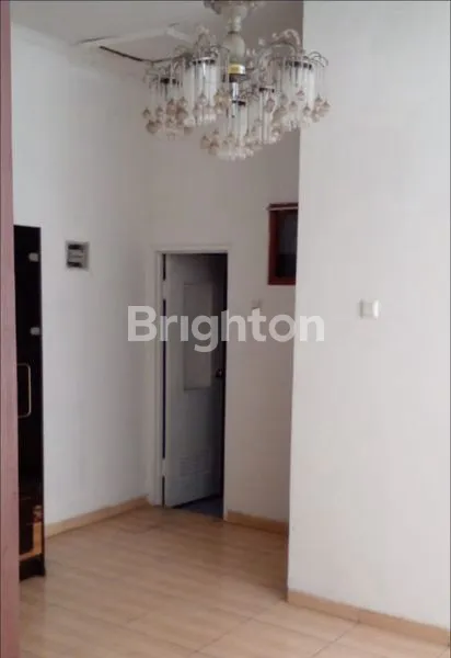 image RUMAH 2 LANTAI KELAPA MOLEK KELAPA GADING JAKARTA UTARA (5)