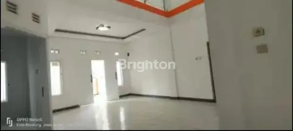 image RUMAH DUA LANTAI SIAP HUNI (8)