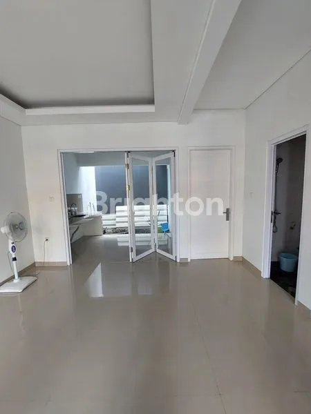 image RUMAH BAGUS  2 LANTAI DI LIMUS PRATAMA REGENCY BEKASI (3)