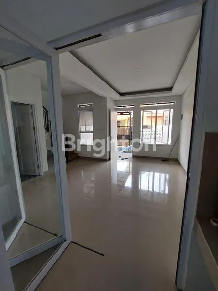 image RUMAH BAGUS  2 LANTAI DI LIMUS PRATAMA REGENCY BEKASI (2)