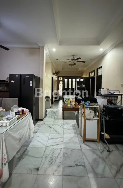 image RUMAH TERAWAT 2 LANTAI BABATAN PRATAMA SURABAYA BARAT (5)