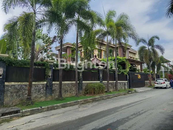 image RUMAH MEWAH DI PERUMAHAN WIKA BALIKPAPAN (1)