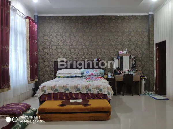 image RUMAH MEWAH HOOK DI PERUMAHAN KAWASAN JALAN PROTOKOL (4)