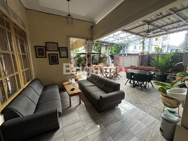 image RUMAH PLUS TEMPAT USAHA TOMANG LOKASI STRATEGIS (1)