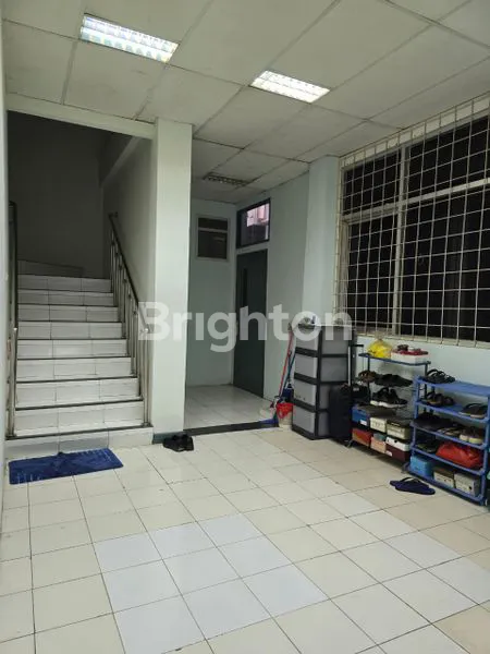 image RUKO GANDENG 3 LANTAI, SIAP PAKAI ,GREENVILLE, DURI KEPA, JAKARTA BARAT (8)