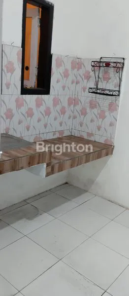 image RUMAH SIAP HUNI DENGAN KEAMANAN ONE GATE SYSTEM DI PERUMAHAN BANDULAN, KHUSUS KELUARGA  (6)