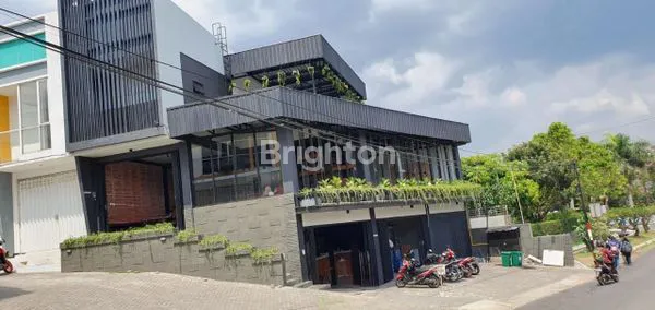 image RUKO BESAR DAN MEGAH DI KAWASAN KOTA LAWANG MALANG (2)