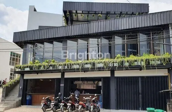 image RUKO BESAR DAN MEGAH DI KAWASAN KOTA LAWANG MALANG (1)