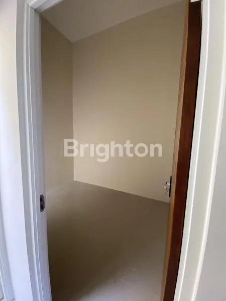 image RUMAH BARU GRESS READY 1 LANTAI DI BUMI WONOREJO ASRI DEKAT WISATA SEMANGGI (4)