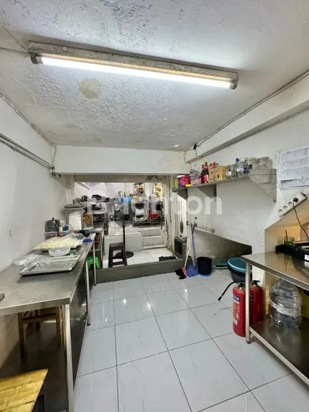 image RUKO 3 LANTAI DALAM KOMPLEK PINGGIR JALAN RAYA DAAN MOGOT (5)