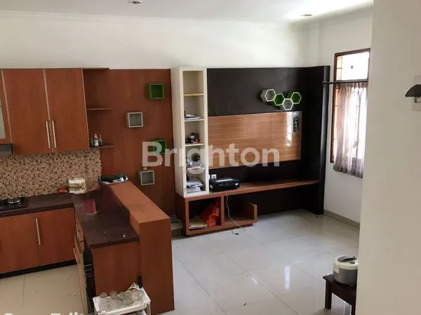 image RUMAH BAGUS SIAP HUNI DALAM KOMPLEK PERUMAHAN DI DAGO BANDUNG. (4)