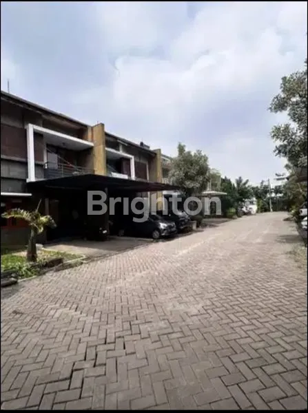 image RUMAH CANTIK DUA LANTAI SIAP HUNI (3)