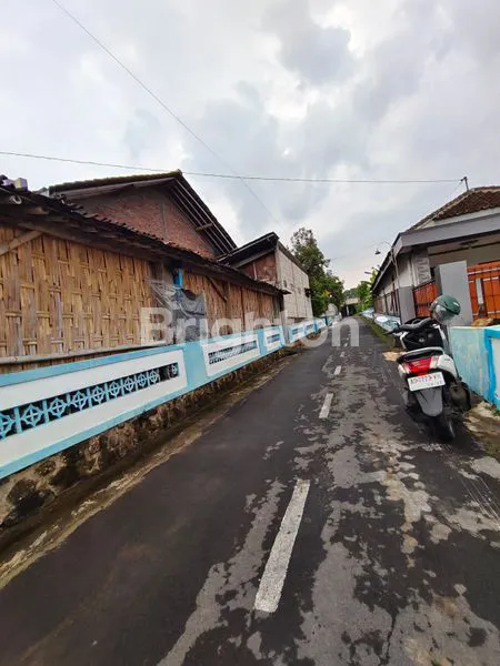image TANAH DATAR COCOK UNTUK HUNIAN DIKAWASAN WISATA KARANGPANDAN UDARA DINGIN VIEW GUNUNG LAWU (3)