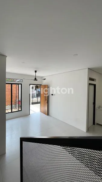 image RUMAH INDUSTRIAL DEKAT PINTU TOLL LIMO CINERE (4)