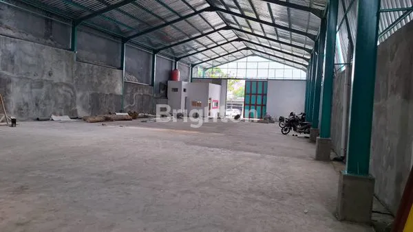 image GUDANG LUAS DI TENGAH KOTA (2)