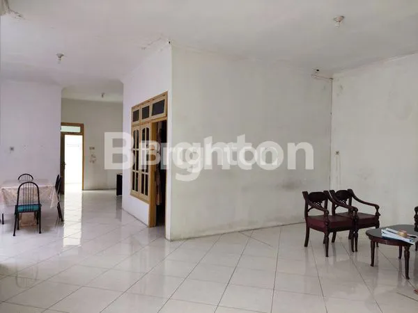 image TANAH DAN BANGUNAN BESERTA GUDANG DI MOJOROTO KEDIRI KOTA (8)