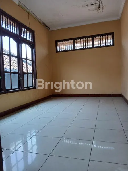 image RUMAH MURAH 2 KAMAR TIDUR 2 KAMAR MANDI GARASI LUAS TEUKU UMAR (8)