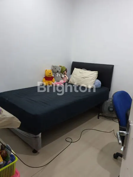 image RUMAH  2 LANTAI DEKAT SEKOLAH DI KOMPLEK ONE GATE SYSTEM KEMBANGAN BARU DEKAT PURI INDAH (7)